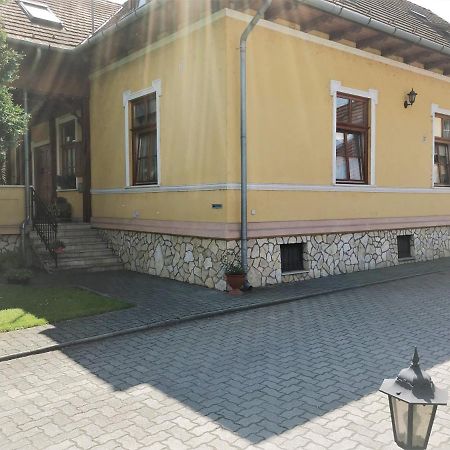 Szent Istvan Fogado Hotel Nagymaros Buitenkant foto